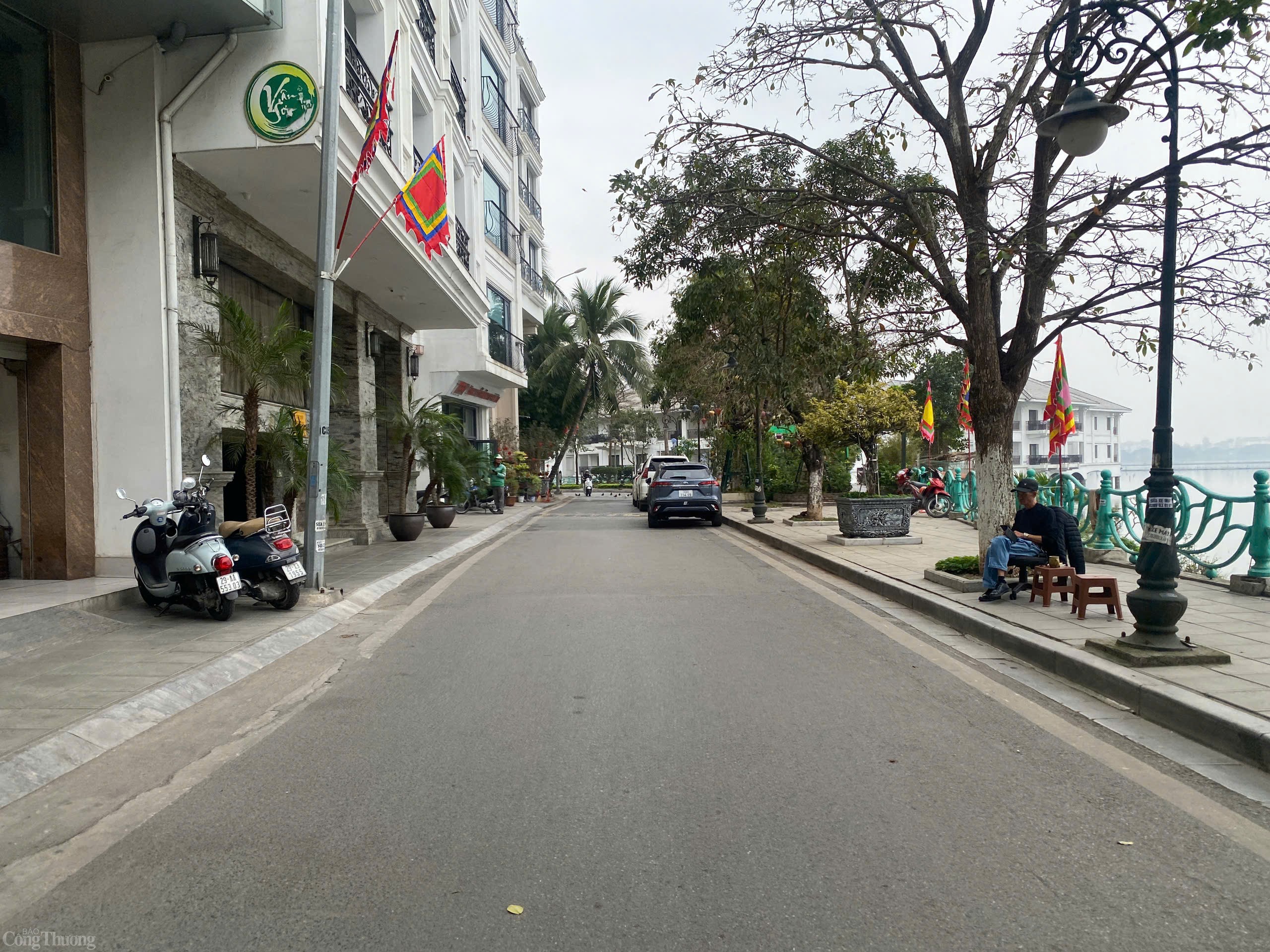 Hai phố Quảng An, Từ Hoa được lên phương án mở rộng 21m. Hà Nội cho rằng cần có nghiên cứu sâu hơn để xác định cụ thể tại các khu vực khai thác không gian, kết hợp với vườn hoa cảnh quan.