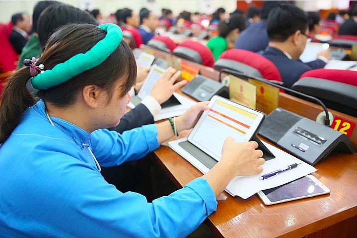 Chuyển đổi số: Bắt đầu từ họp không giấy tờ Chuyển đổi số: Bắt đầu từ họp không giấy tờ