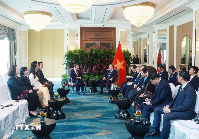 Tổng Bí thư tiếp lãnh đạo một số tập đoàn, doanh nghiệp