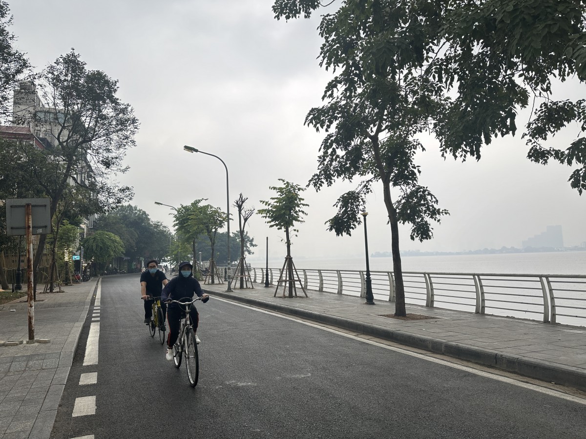 Nhiều mây, sáng và đêm có mưa nhỏ, mưa phùn và sương mù rải rác, gió nhẹ. Đêm và sáng trời lạnh. Ảnh minh hoạ