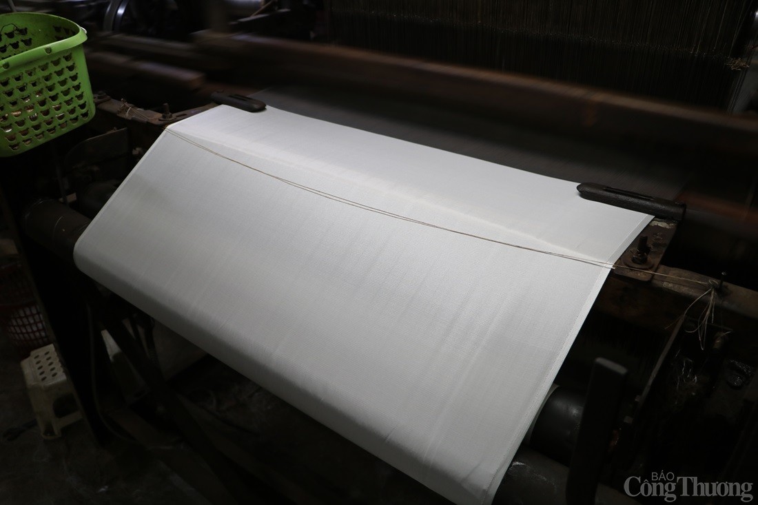 Thăm làng lụa đầu tiên của Việt Nam lọt top thế giới