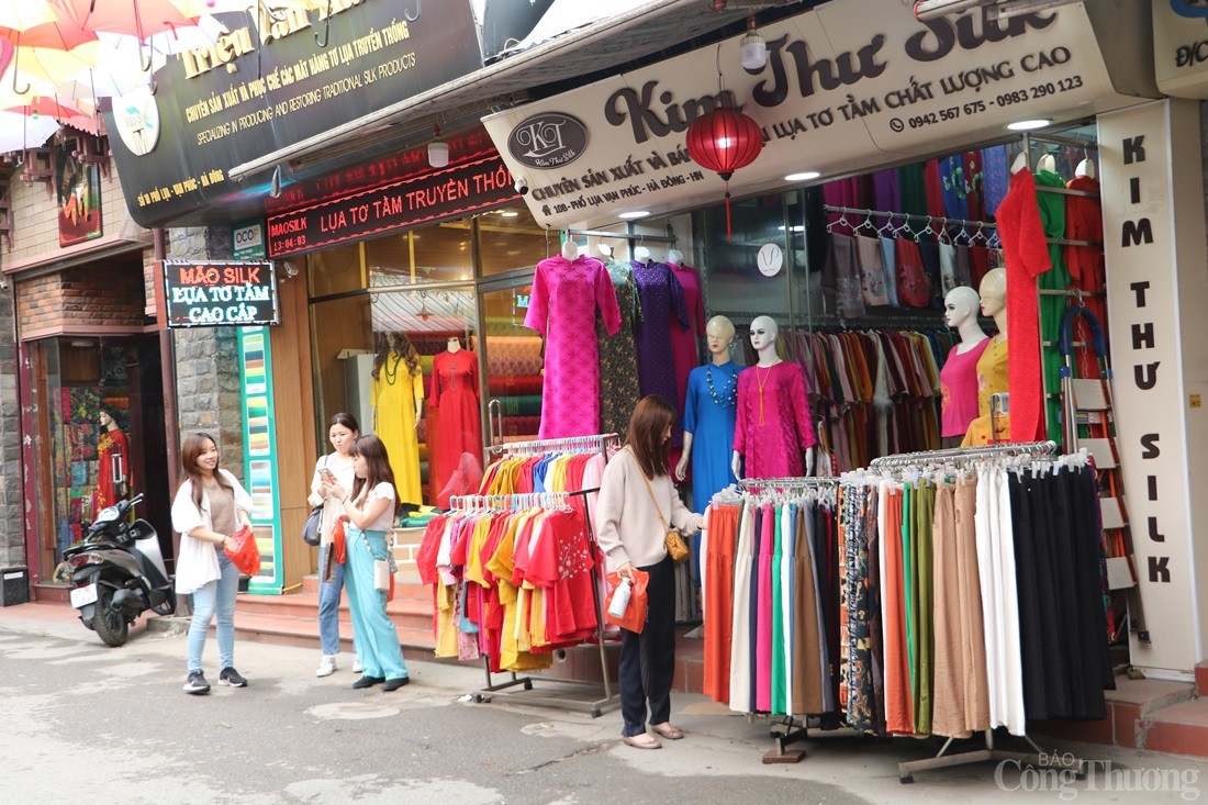 Thăm làng lụa đầu tiên của Việt Nam lọt top thế giới