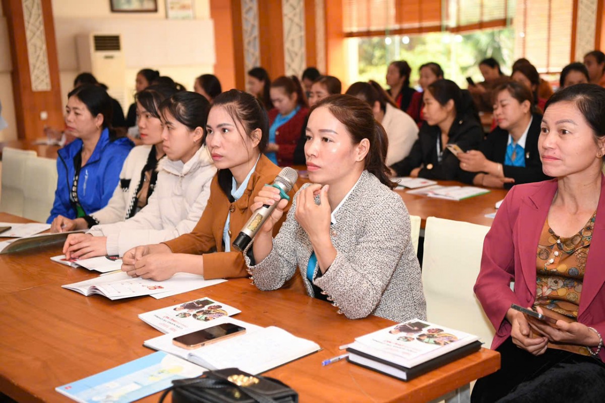 Chương trình tập huấn từ dự án Home for Life nâng cao kiến thức tài chính cho phụ nữ tại thị xã Mường Lay, tỉnh Điện Biên