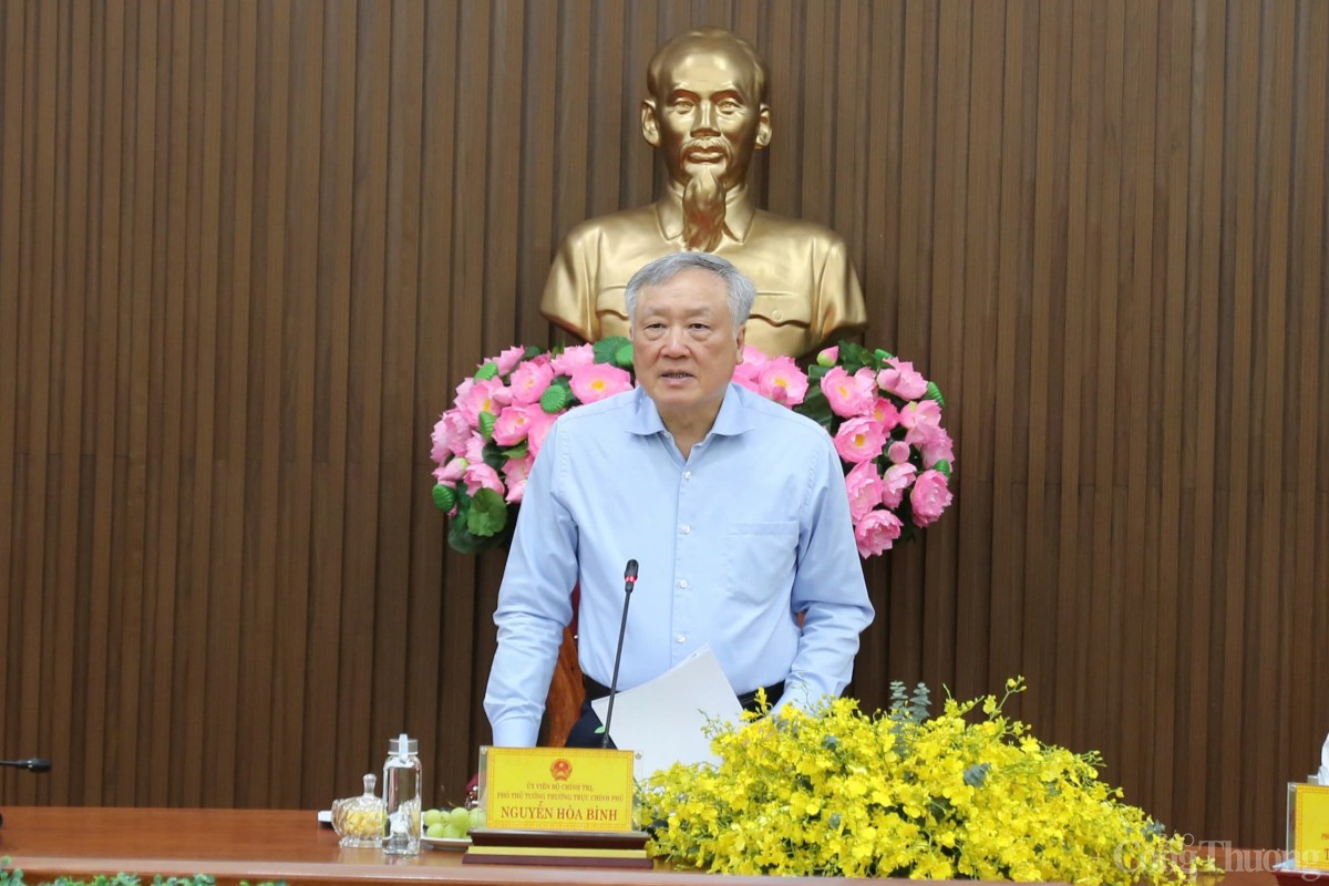 Phó Thủ tướng Thường trực Chính phủ Nguyễn Hòa Bình đề nghị các đơn vị thi công song song với đẩy nhanh tiến độ cần đảm bảo chất lượng các dự án cao tốc Phó Thủ tướng Thường trực Chính phủ Nguyễn Hòa Bình đề nghị các đơn vị thi công song song với đẩy nhanh tiến độ cần đảm bảo chất lượng các dự án cao tốc