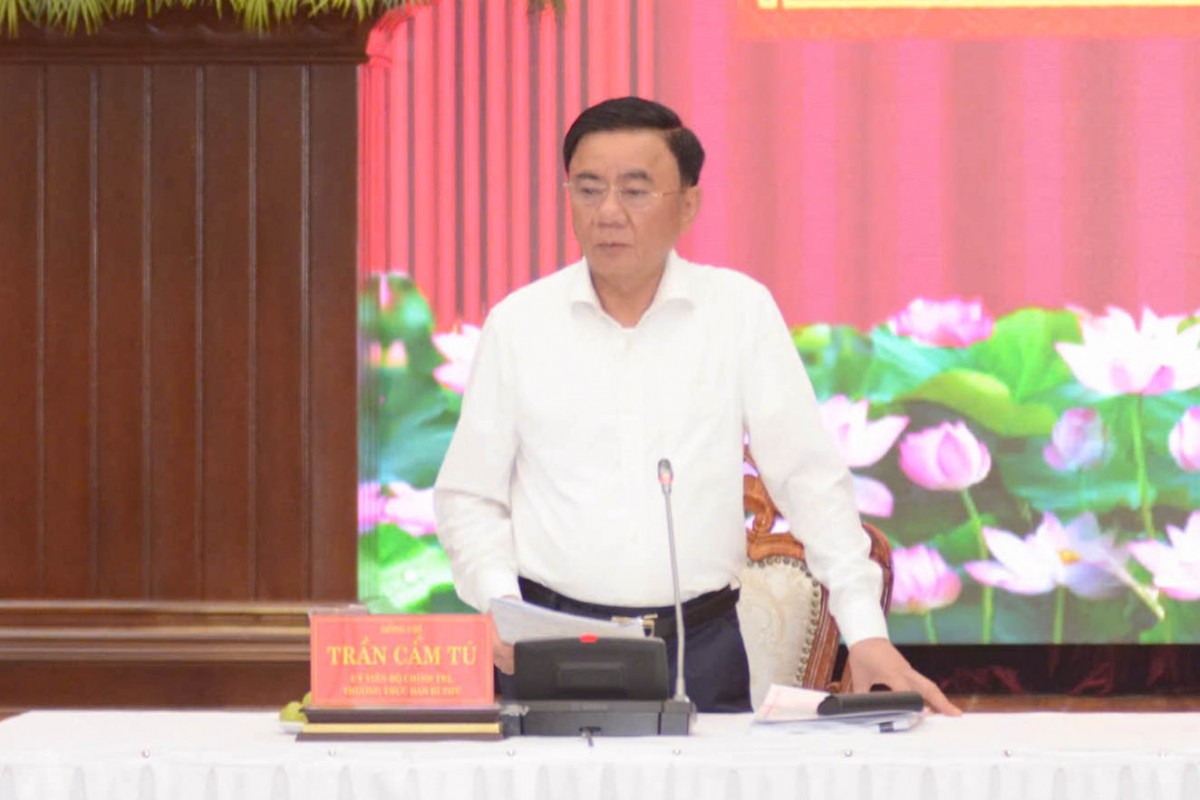 Thường trực Ban Bí thư Trần Cẩm Tú đề nghị an Thường vụ Thành ủy Đà Nẵng cần chuẩn bị tốt điều kiện, phương án khi thực hiện chủ trương sáp nhập chính quyền các cấp, đặc biệt là chính quyền cấp cơ sở Thường trực Ban Bí thư Trần Cẩm Tú đề nghị an Thường vụ Thành ủy Đà Nẵng cần chuẩn bị tốt điều kiện, phương án khi thực hiện chủ trương sáp nhập chính quyền các cấp, đặc biệt là chính quyền cấp cơ sở