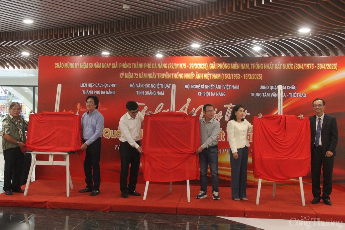 Khai mạc triển lãm “Quảng Nam Đà Nẵng - Đất mẹ ân tình”