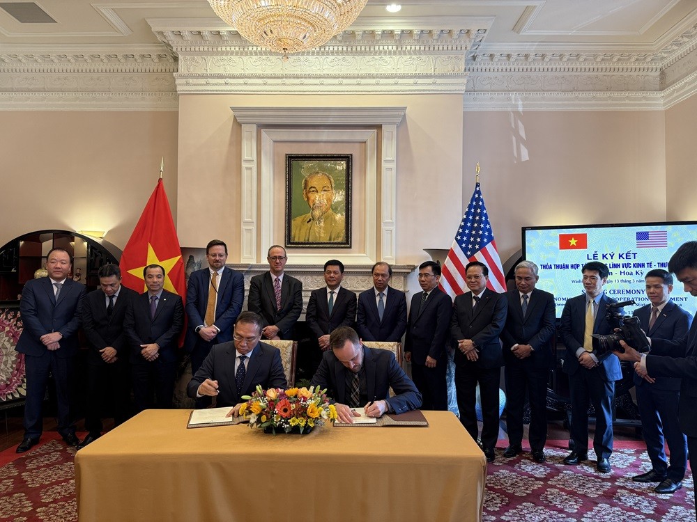 Việt Nam - Hoa Kỳ: Ký kết nhiều thỏa thuận hợp tác Việt Nam - Hoa Kỳ: Ký kết nhiều thỏa thuận hợp tác