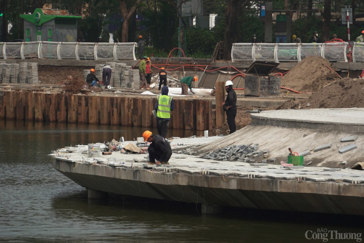 Hà Nội: Sân khấu nổi độc nhất dần thành hình