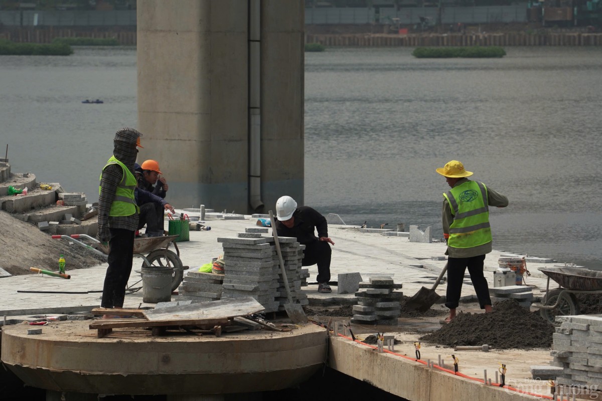 Hà Nội: Sân khấu nổi độc nhất dần thành hình