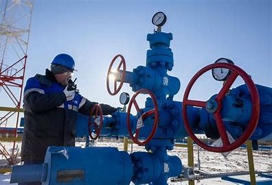 Nhập khẩu dầu từ các quốc gia châu Phi của Ấn Độ đã tăng lên khoảng 330.000 bpd trong tháng 2, từ 143.000 bpd trong tháng 1, trong khi nhập khẩu dầu từ Nam Mỹ tăng 60%, lên 453.600 bpd. Ảnh minh họa Nhập khẩu dầu từ các quốc gia châu Phi của Ấn Độ đã tăng lên khoảng 330.000 bpd trong tháng 2, từ 143.000 bpd trong tháng 1, trong khi nhập khẩu dầu từ Nam Mỹ tăng 60%, lên 453.600 bpd. Ảnh minh họa