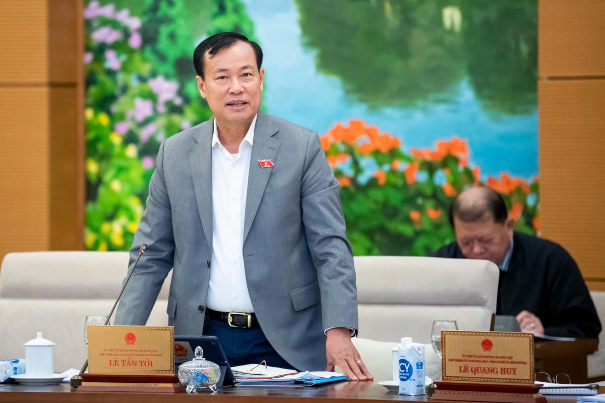 Chủ nhiệm Ủy ban Quốc phòng, An ninh và Đối ngoại Lê Tấn Tới