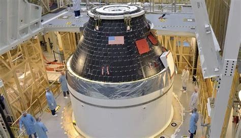 Các nhà quản lý tài sản châu Âu nắm giữ 1,1% danh mục đầu tư vào ngành hàng không vũ trụ và ngành quốc phòng vào cuối năm 2024, tăng từ 0,7% so với 2 năm trước. Ảnh minh họa