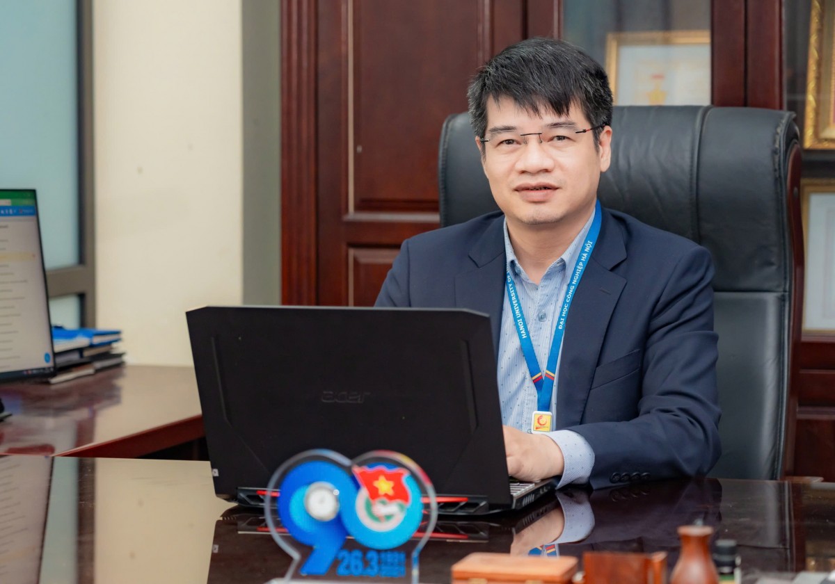 HaUI đi đầu trong chuyển đổi số, xây dựng đại học thông HaUI đi đầu trong chuyển đổi số, xây dựng đại học thông