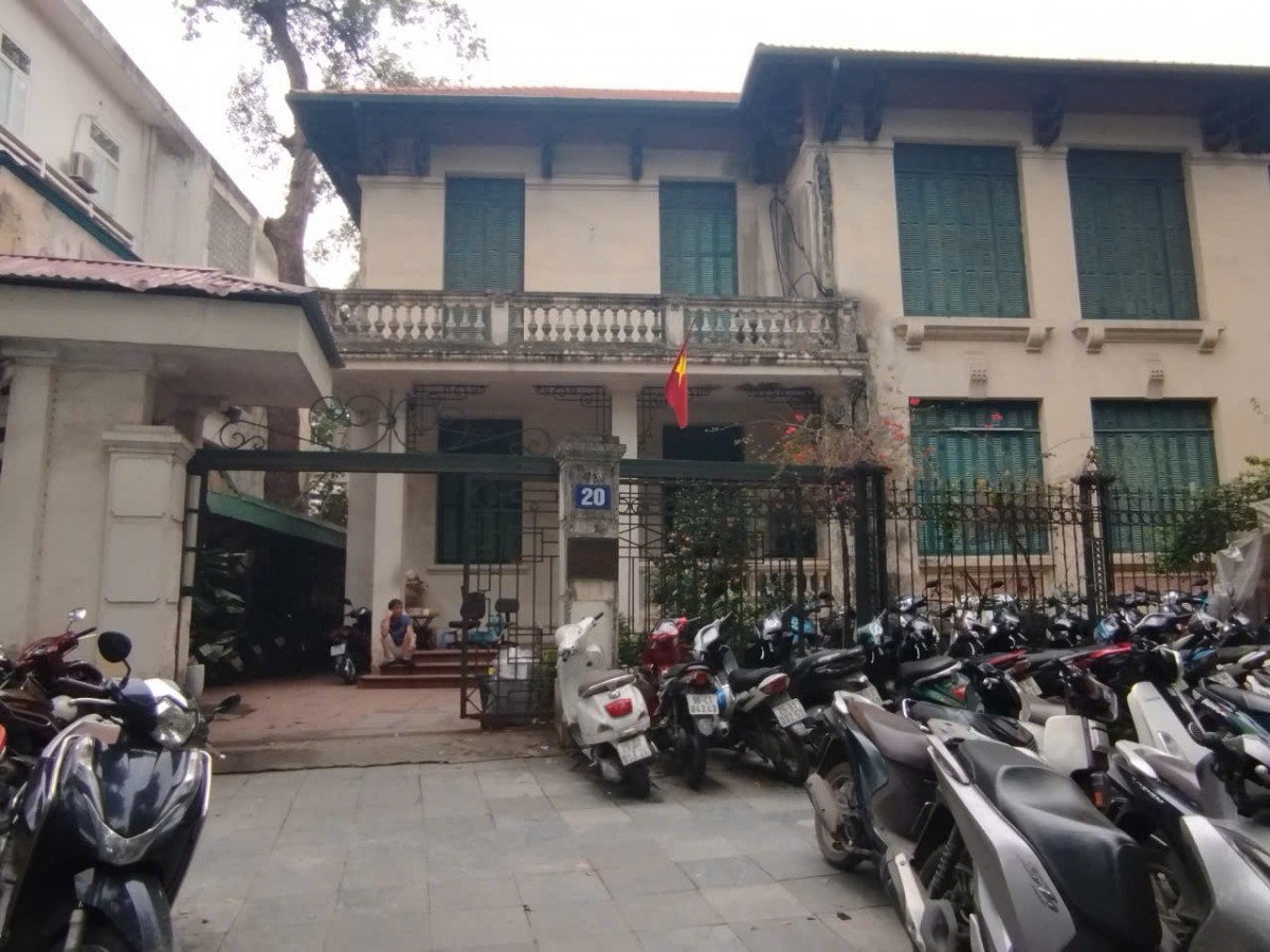 Hà Nội: Cận cảnh 11 trụ sở cơ quan sắp di dời Hà Nội: Cận cảnh 11 trụ sở cơ quan sắp di dời