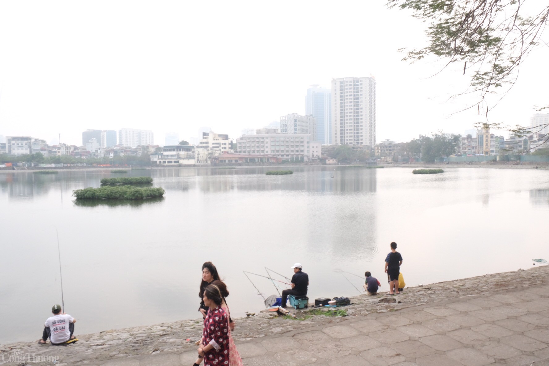 Đồng thời quy hoạch đồng bộ kiến trúc, cảnh quan phía tây hồ Giảng Võ.