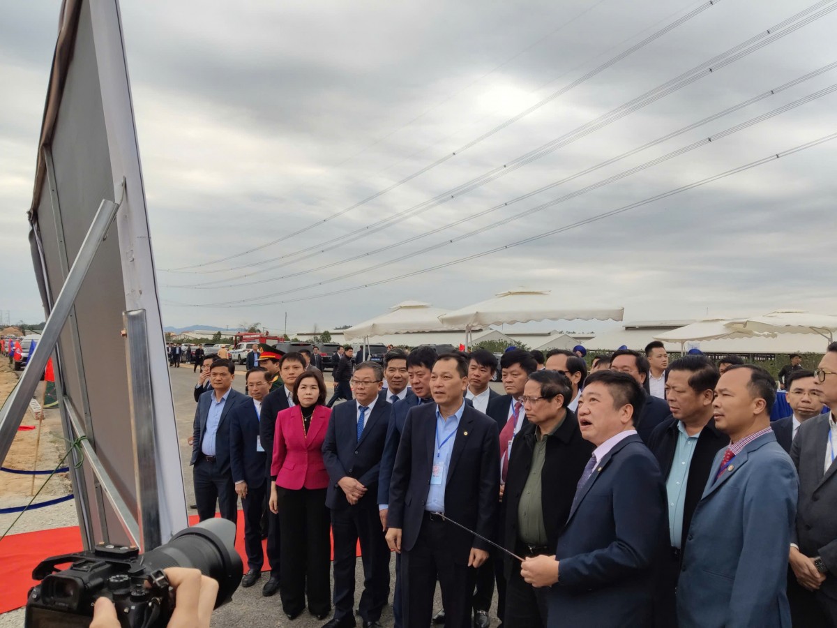 Thủ tướng dự khởi công thi công đường dây 500kV Lào Cai- Thủ tướng dự khởi công thi công đường dây 500kV Lào Cai-