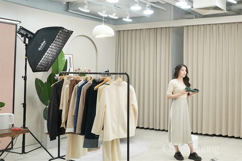 Việc tăng phí sàn thương mại điện tử không chỉ gây khó khăn cho nhà bán hàng mà còn ảnh hưởng trực tiếp đến người tiêu dùng