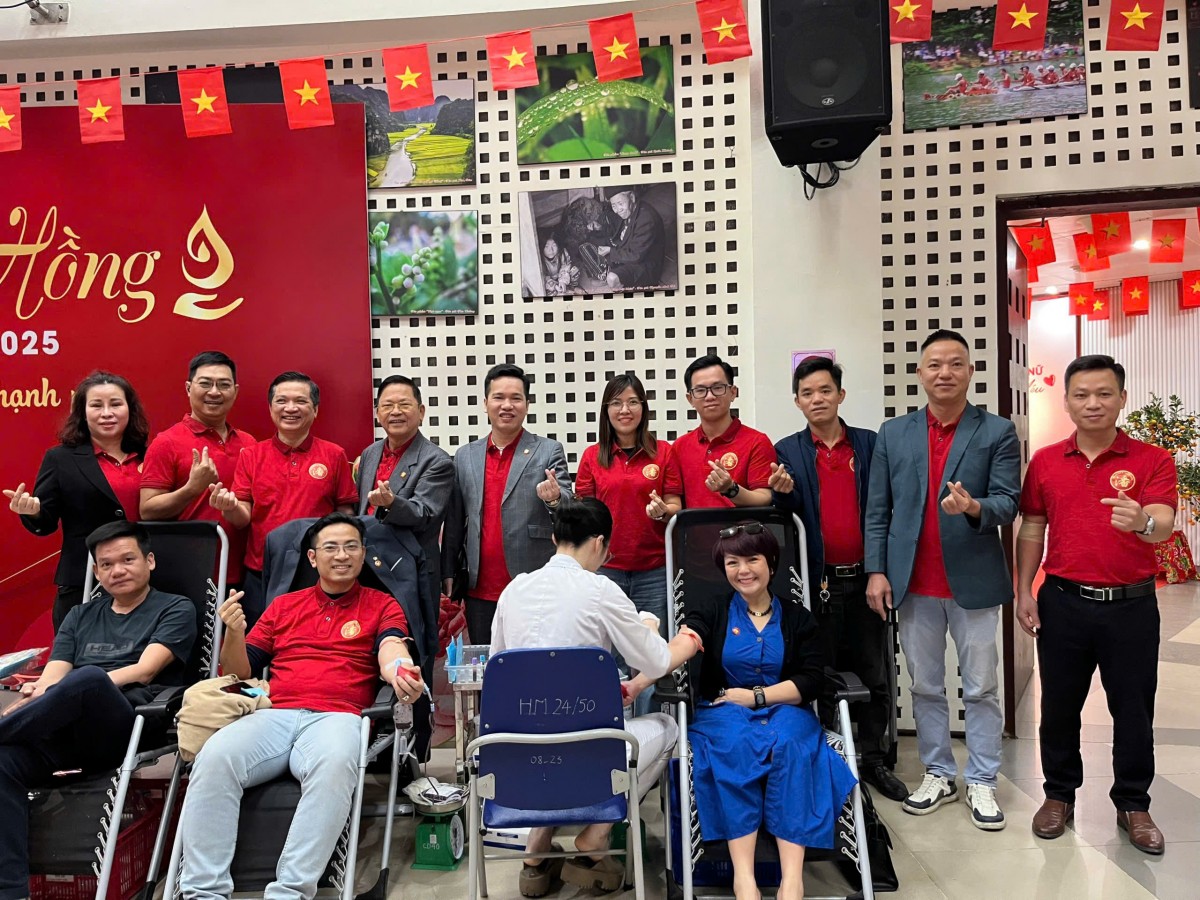 Chung tay hiến máu - trao yêu thương đến bệnh nhân khó khăn