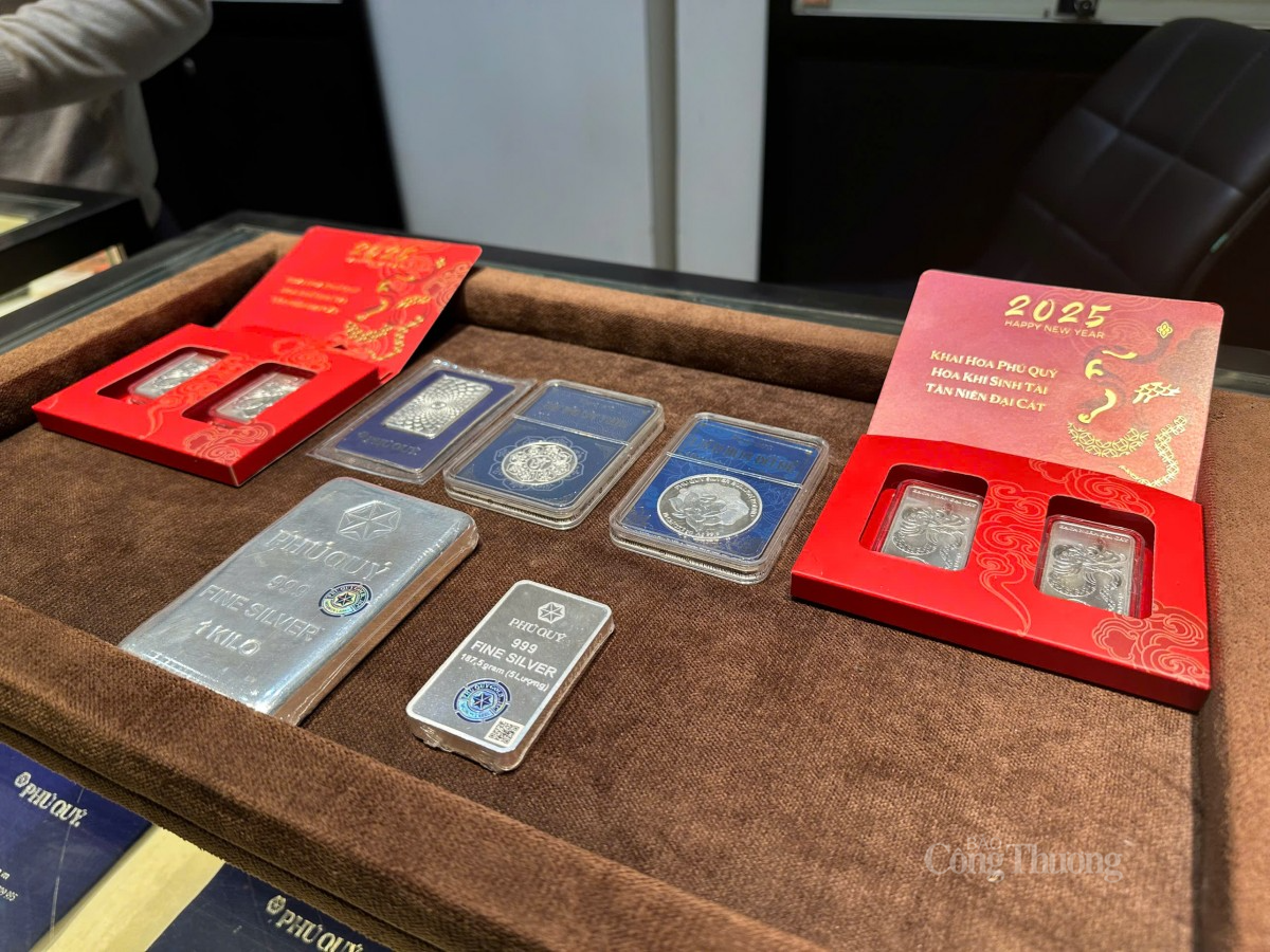 Ngay từ đầu năm, bạc đã bứt phá tăng trưởng vượt trội. Ảnh: Thùy Dương