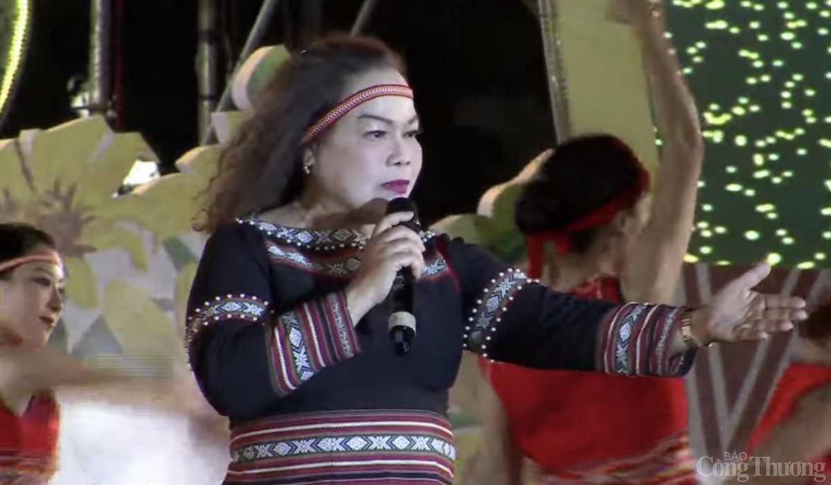 giải phóng tỉnh gia lai, chương trình nghệ thuật, tỉnh gia lai, biểu diễn nghệ thuật