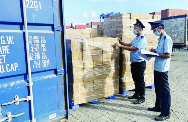 Hải quan TP. Hồ Chí Minh loay hoay với lô hàng ‘lạ’ Hải quan TP. Hồ Chí Minh loay hoay với lô hàng ‘lạ’