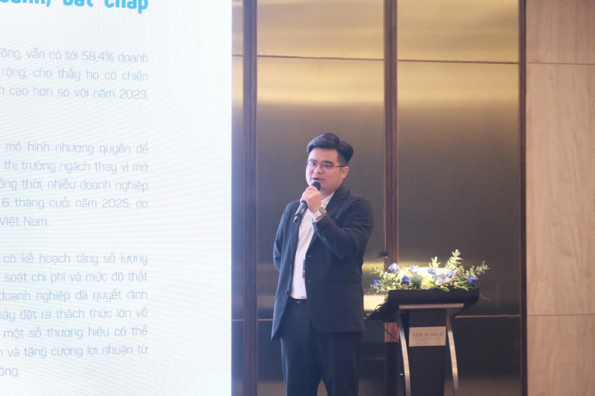 Ông Nguyễn Đỗ Anh Quân, Giám đốc Nhãn hàng tại iPOS phát biểu tại sự kiện. Ông Nguyễn Đỗ Anh Quân, Giám đốc Nhãn hàng tại iPOS phát biểu tại sự kiện.