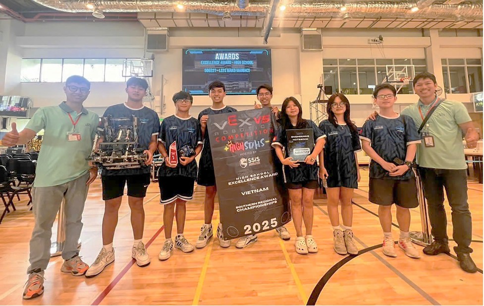 Một trường có 2 đội thi giành quyền tham dự Giải Vô