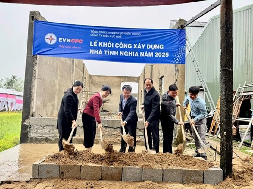 Điện lực Huế: Hỗ trợ xây dựng 5 nhà tình nghĩa