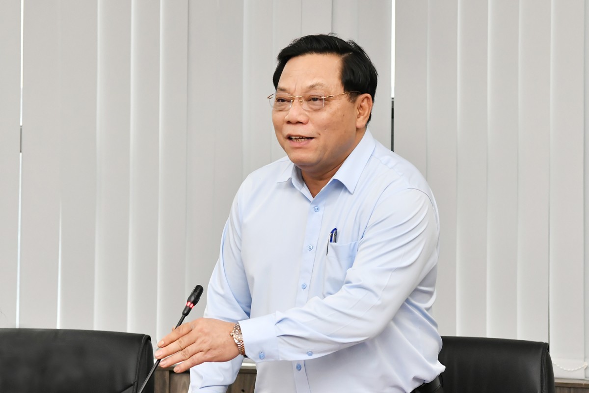 Thứ trưởng Bộ Dân tộc và Tôn giáo Nguyễn Hải Trung Thứ trưởng Bộ Dân tộc và Tôn giáo Nguyễn Hải Trung