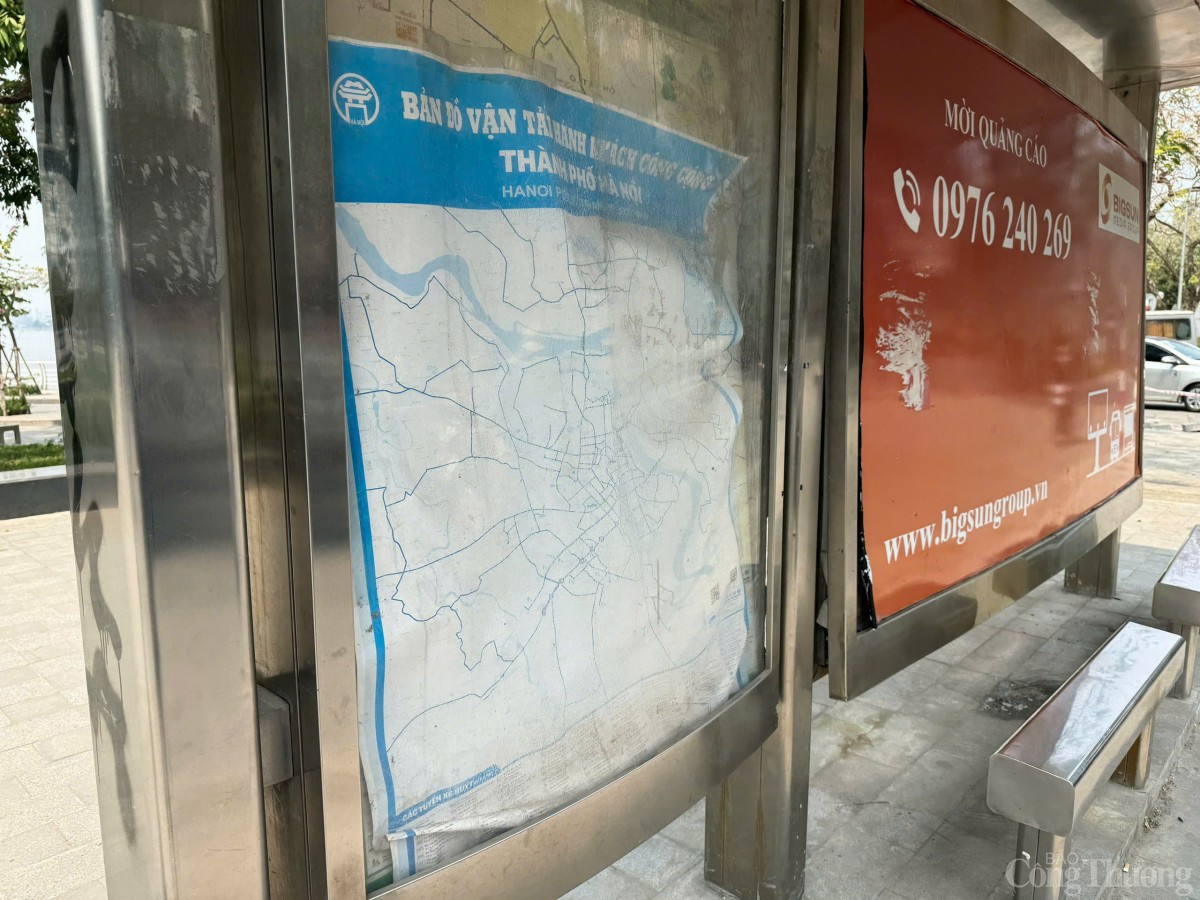 Bản đồ chỉ dẫn nhàu nát.