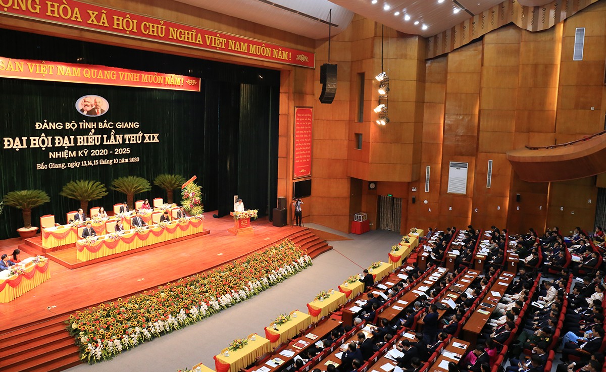 các tỉnh, thành sau sáp nhập phải hoàn thiện văn kiện, công tác chuẩn bị và tổ chức đại hội đảng bộ nhiệm kỳ 2025-2030 trước ngày 31/10. Ảnh minh họa: Báo Bắc Giang