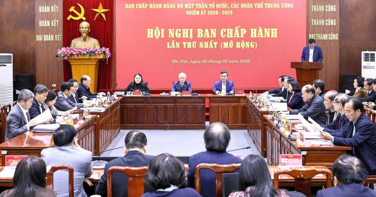 Ban Chấp hành Đảng bộ Mặt trận Tổ quốc, các đoàn thể Trung ương nhiệm kỳ 2020-2025 tổ chức Hội nghị Ban Chấp hành lần thứ nhất (mở rộng) ngày 06/02/2025. Ảnh: Việt Trung/TTXVN Ban Chấp hành Đảng bộ Mặt trận Tổ quốc, các đoàn thể Trung ương nhiệm kỳ 2020-2025 tổ chức Hội nghị Ban Chấp hành lần thứ nhất (mở rộng) ngày 06/02/2025. Ảnh: Việt Trung/TTXVN