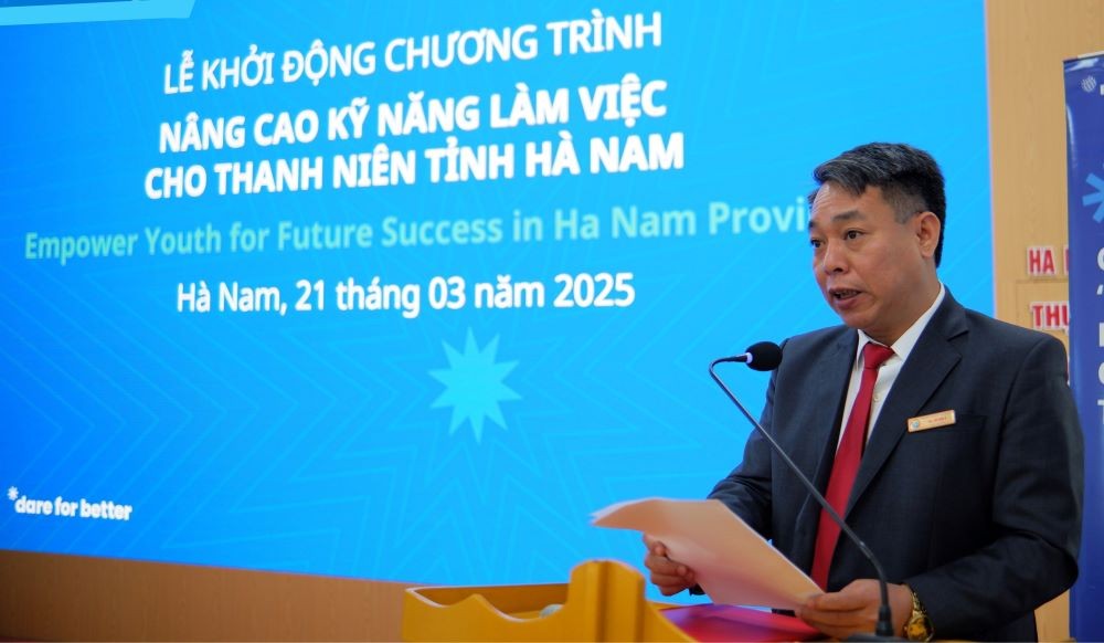 Ông Vũ Hữu Ý - Hiệu trưởng Trường Cao đẳng Nghề Hà Nam Ông Vũ Hữu Ý - Hiệu trưởng Trường Cao đẳng Nghề Hà Nam