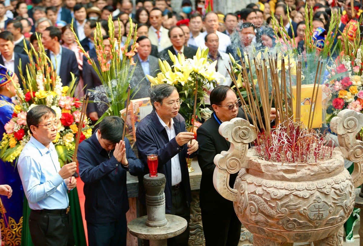 lễ hội đền bà triệu 2025