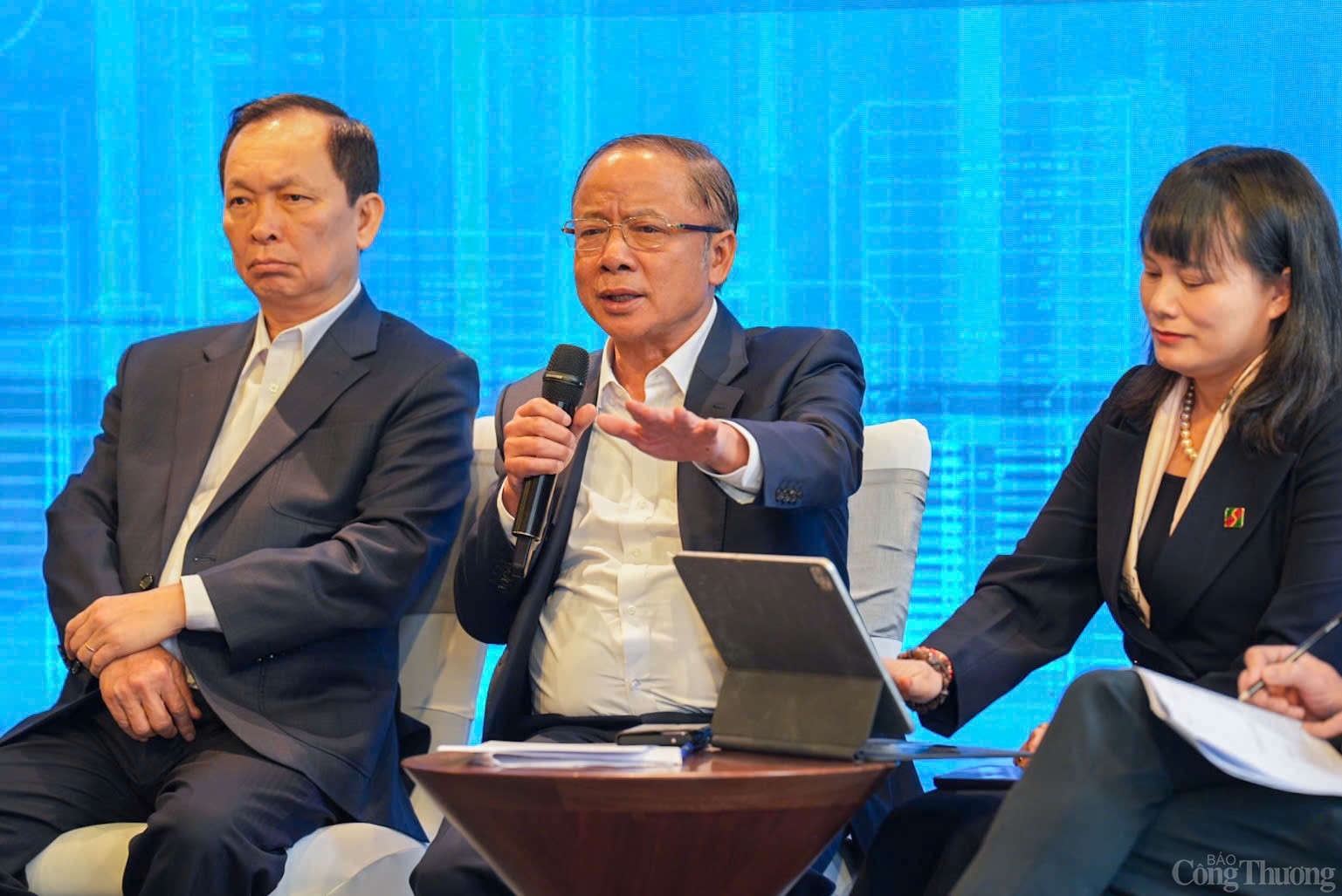 Kinh tế tư nhân tăng tốc trong kỷ nguyên mới Kinh tế tư nhân tăng tốc trong kỷ nguyên mới