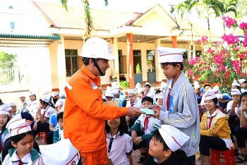 PC Đắk Nông: Lan tỏa ý thức, kỹ năng tiết kiệm điện