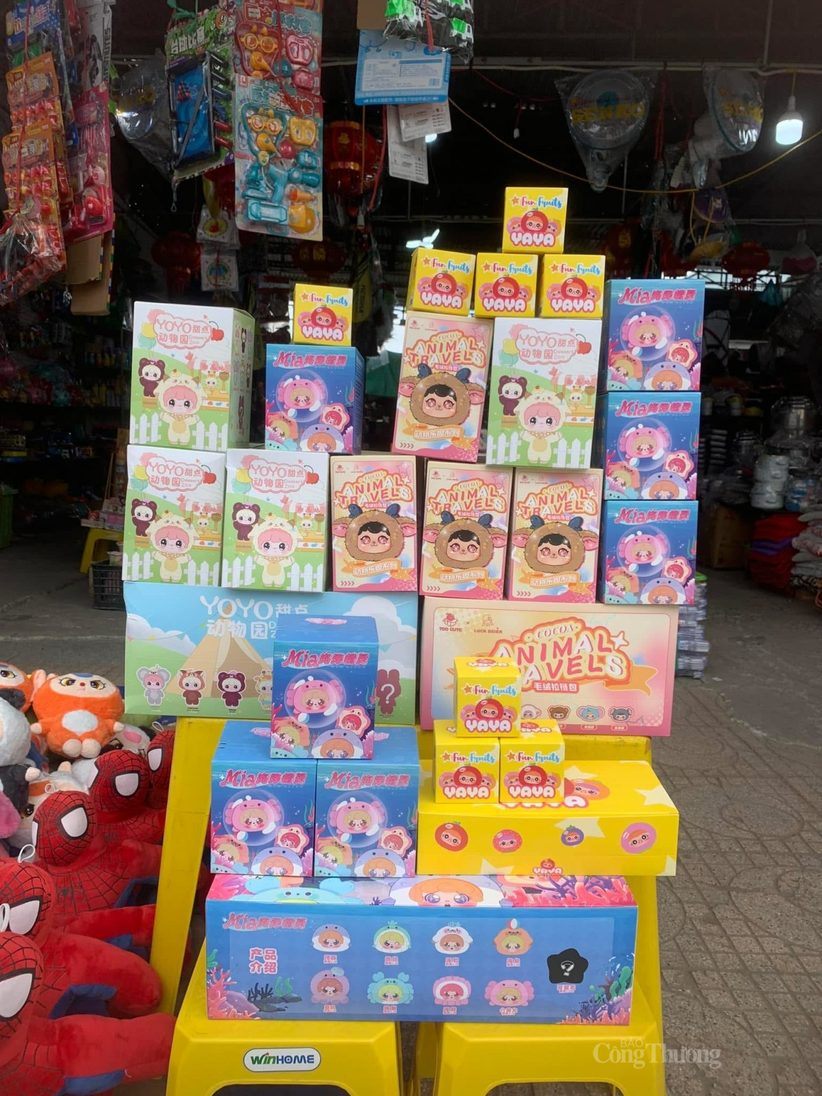 các cửa hàng bán Baby Three trở nên vắng bóng khách mua các cửa hàng bán Baby Three trở nên vắng bóng khách mua