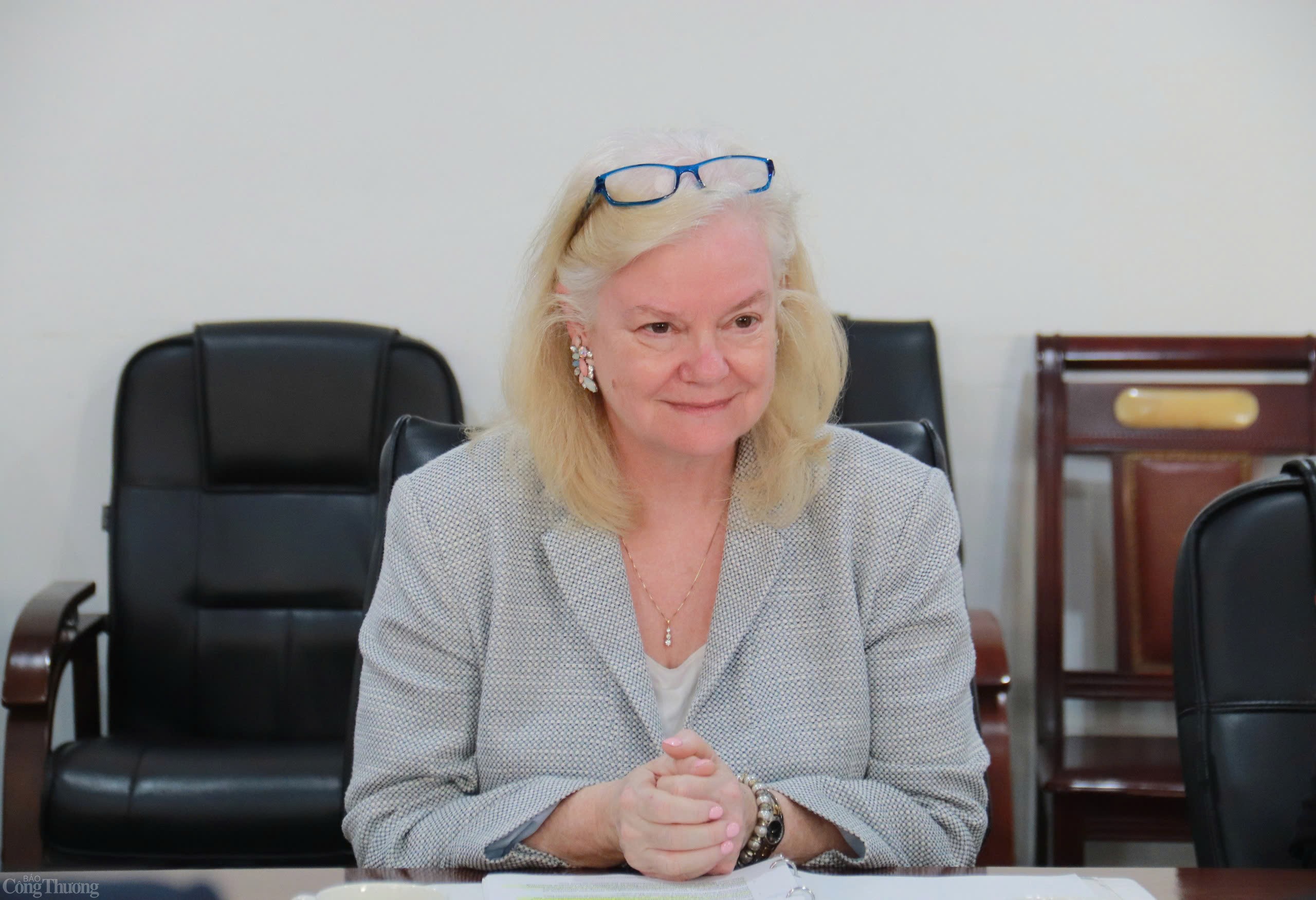 Thứ trưởng Nguyễn Hoàng Long làm việc với Thứ trưởng Nguyễn Hoàng Long làm việc với