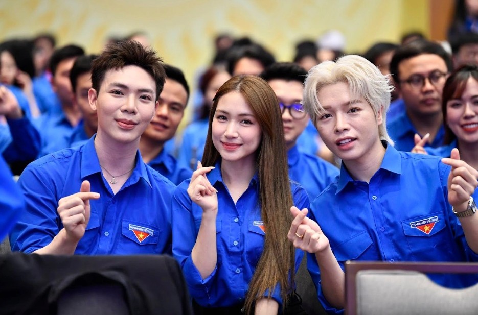 Nhiều nghệ sĩ trẻ với hoạt động tiêu biểu có mặt tại buổi đối thoại Nhiều nghệ sĩ trẻ với hoạt động tiêu biểu có mặt tại buổi đối thoại