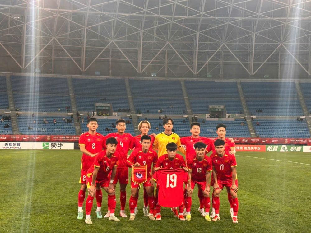 Lịch thi đấu bóng đá ngày 25/3: Việt Nam đấu với Lào