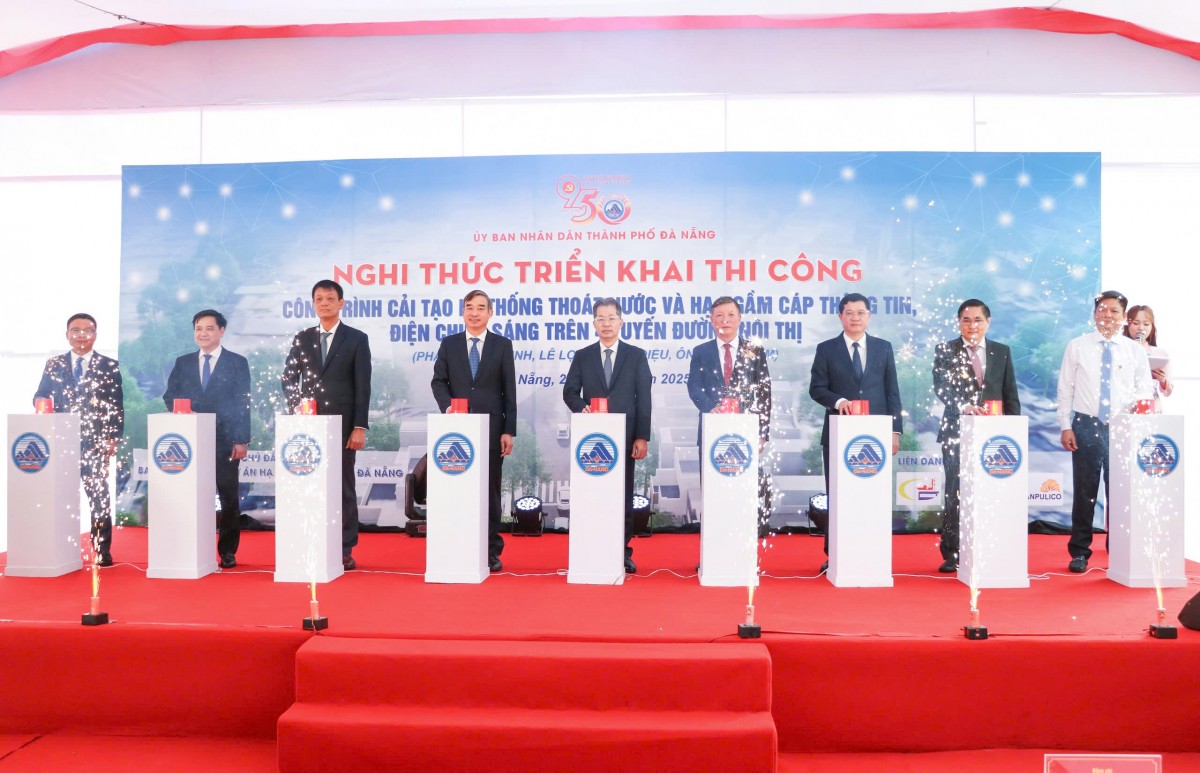Thành phố Đà Nẵng thực hiện nghi thức triển khai thi công cải tạo 4 tuyến đường nội thị