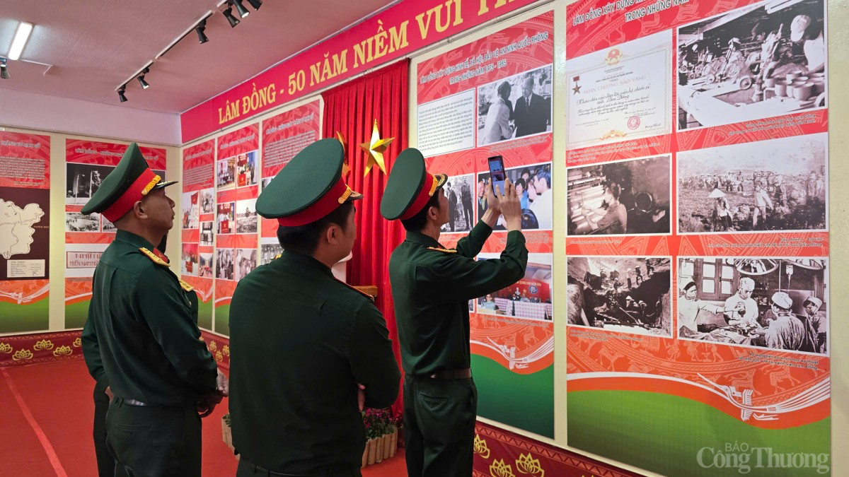 Triển lãm ảnh Lâm Đồng - 50 năm niềm vui thống nhất