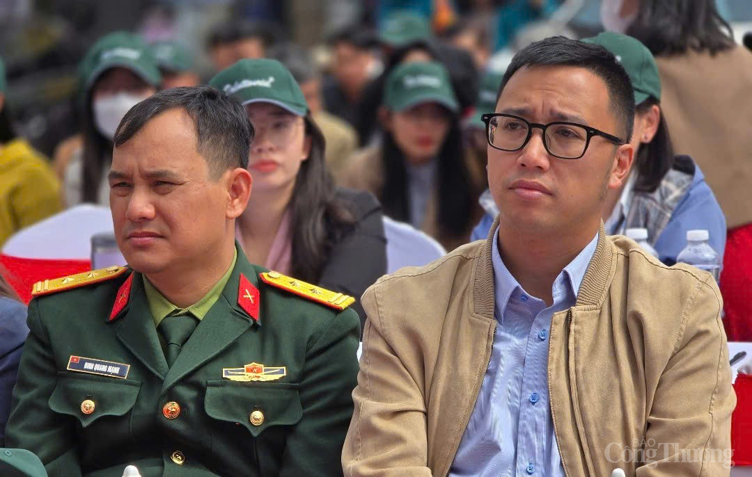 Triển lãm ảnh Lâm Đồng - 50 năm niềm vui thống nhất