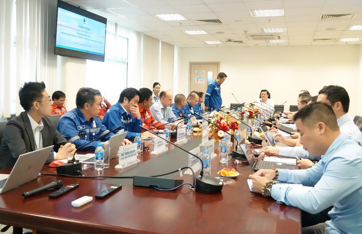 thứ trưởng nguyễn sinh nhật tân làm việc tại lọc hóa dầu nghi sơn thanh hóa thứ trưởng nguyễn sinh nhật tân làm việc tại lọc hóa dầu nghi sơn thanh hóa