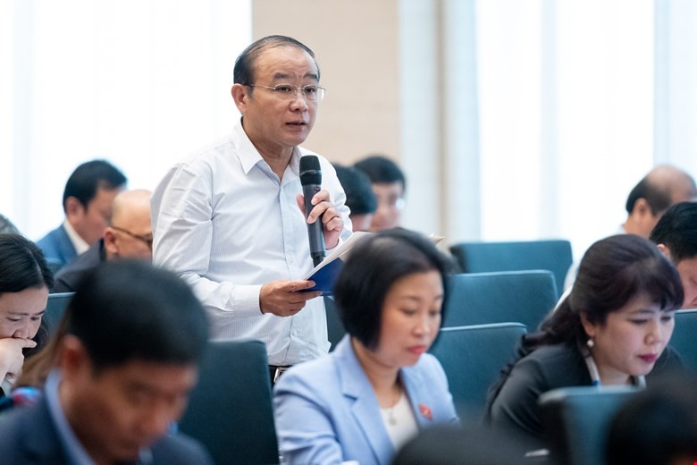 Đại biểu Lã Thanh Tân - Phó Trưởng Đoàn ĐBQH chuyên trách Tp.Hải Phòng Đại biểu Lã Thanh Tân - Phó Trưởng Đoàn ĐBQH chuyên trách Tp.Hải Phòng