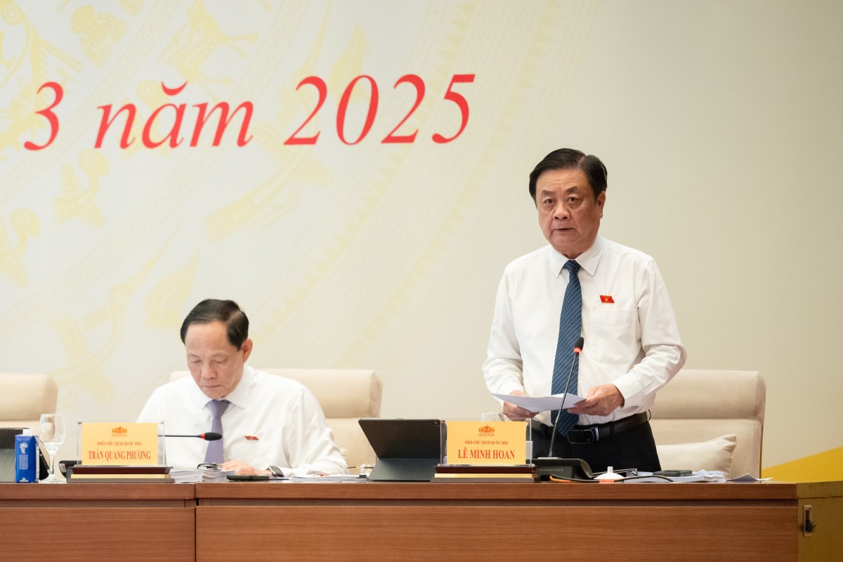 Phó Chủ tịch Quốc hội Lê Minh Hoan phát biểu kết luận Hội nghị Phó Chủ tịch Quốc hội Lê Minh Hoan phát biểu kết luận Hội nghị