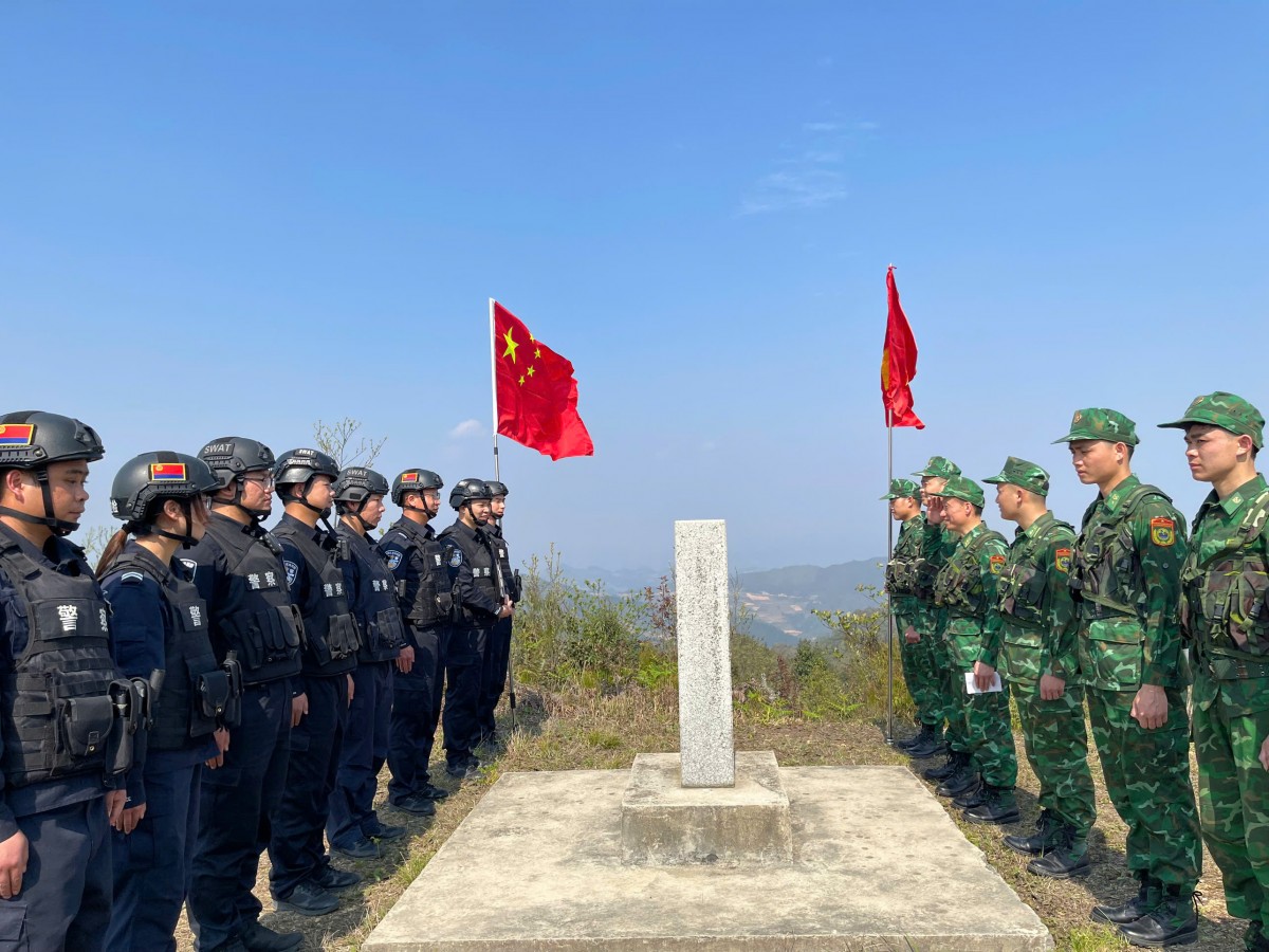 Tuần tra song phương biên giới Việt Nam – Trung Quốc Tuần tra song phương biên giới Việt Nam – Trung Quốc