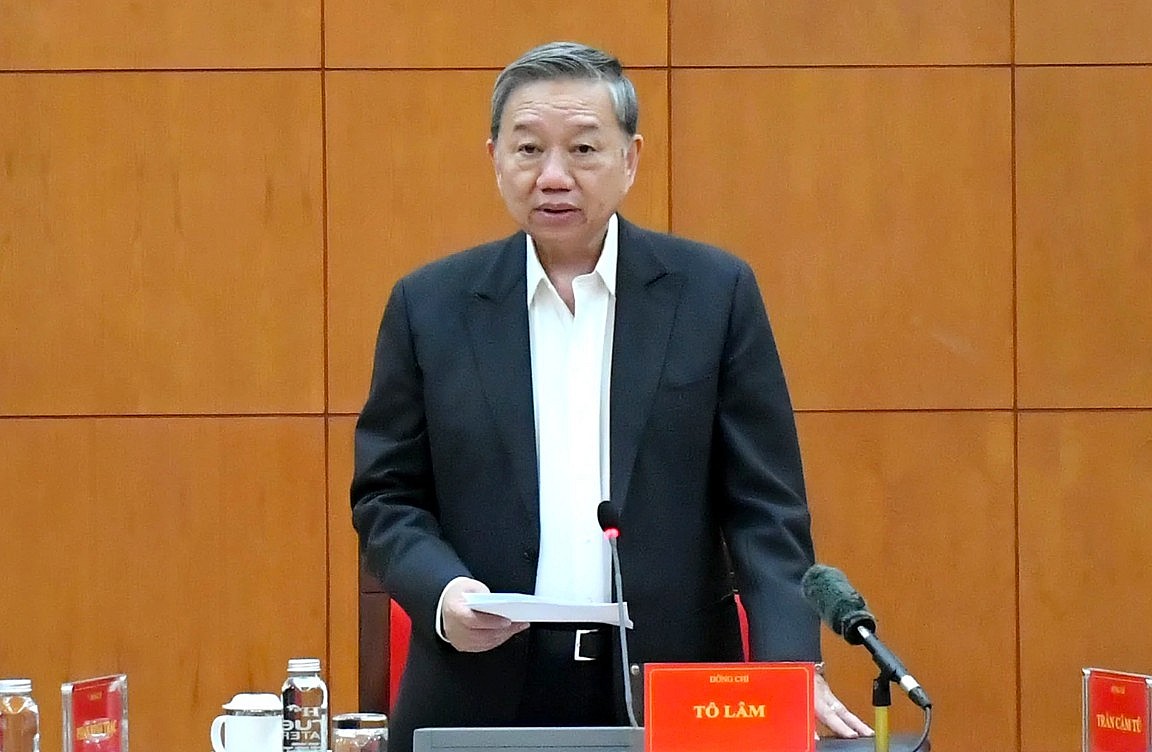 Tổng Bí thư Tô Lâm: Kiên quyết không để lọt vào cấp ủy khóa mới cán bộ suy thoái, tham nhũng, lãng phí, tiêu cực Tổng Bí thư Tô Lâm: Kiên quyết không để lọt vào cấp ủy khóa mới cán bộ suy thoái, tham nhũng, lãng phí, tiêu cực