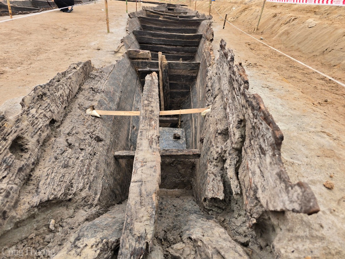 Nhà khoa học giải mã thuyền cổ ở Bắc Ninh Nhà khoa học giải mã thuyền cổ ở Bắc Ninh