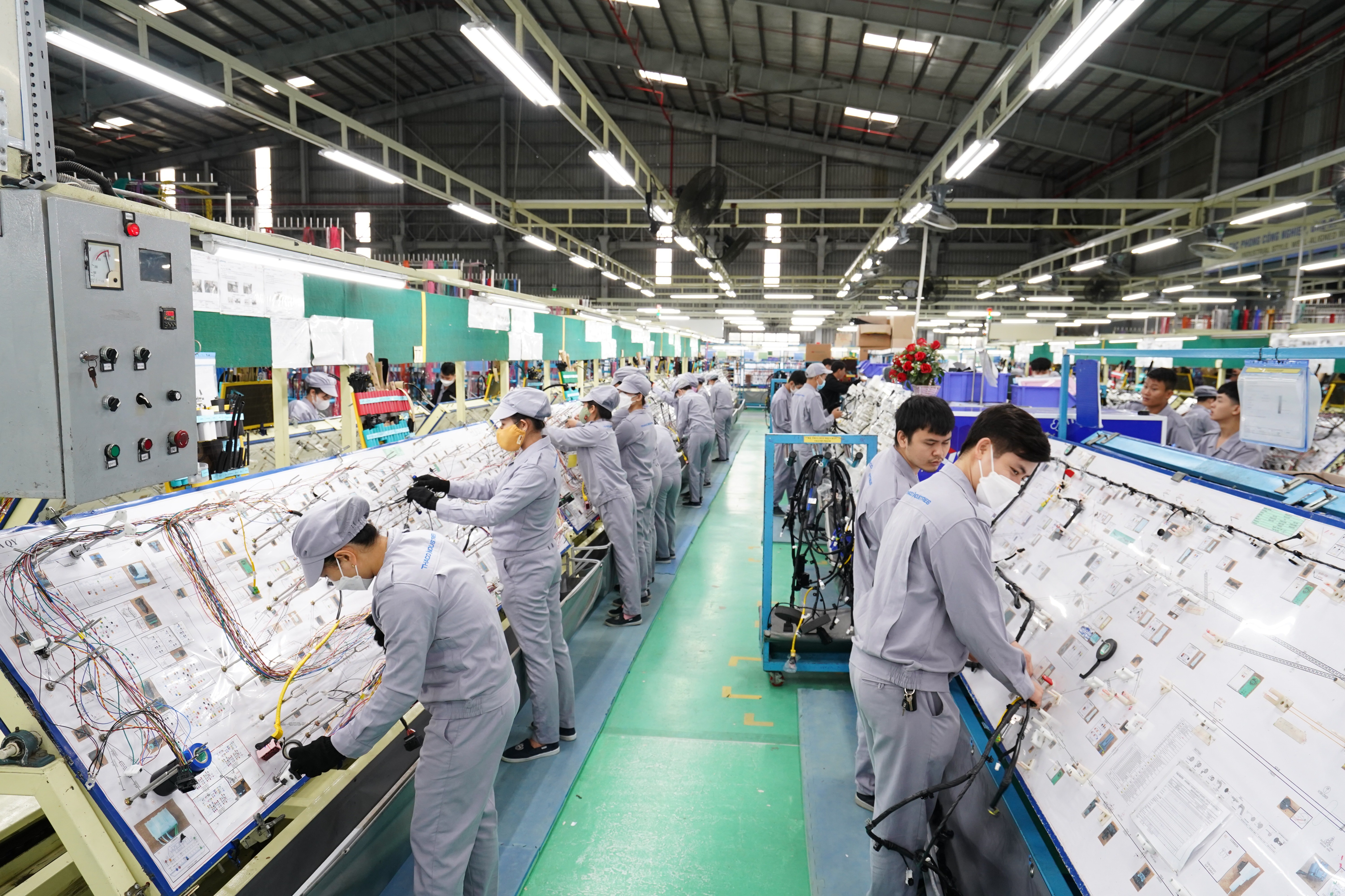 Vượt sóng kinh tế thế giới, Việt Nam chủ động bứt phá